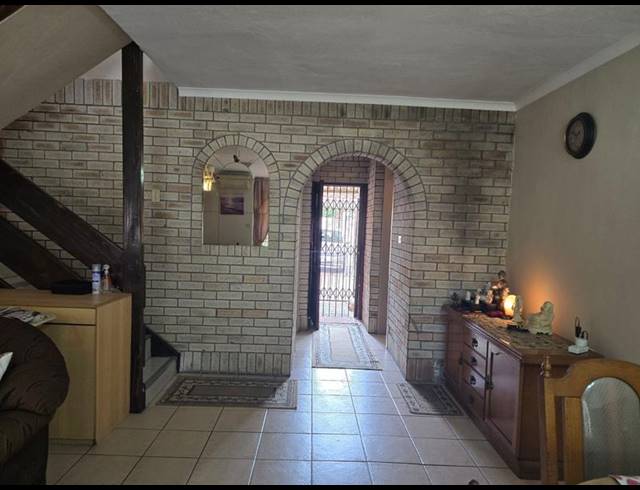 3 BEDROOM COMPLEX FOR SALE IN MONTCLAIR